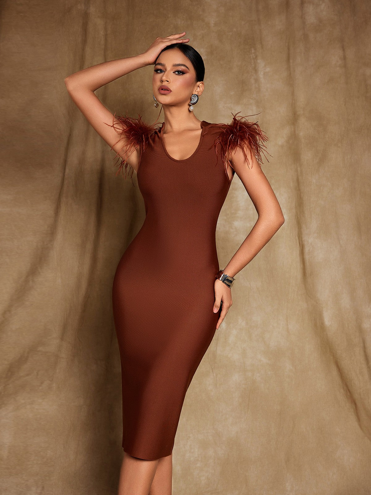 Elise ™ | Feather Bandage Midi Kleid